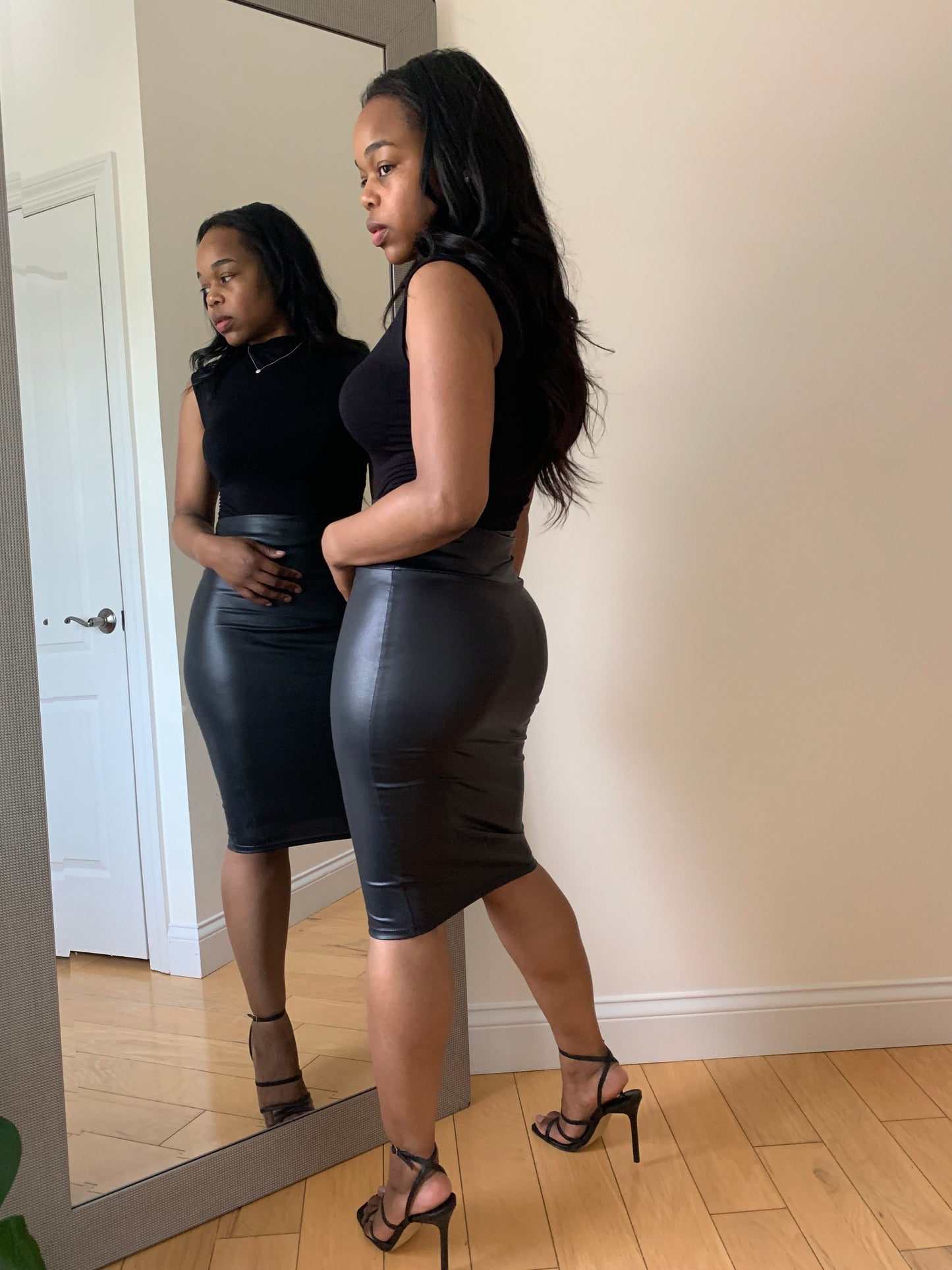 The Icon Skirt - Black
